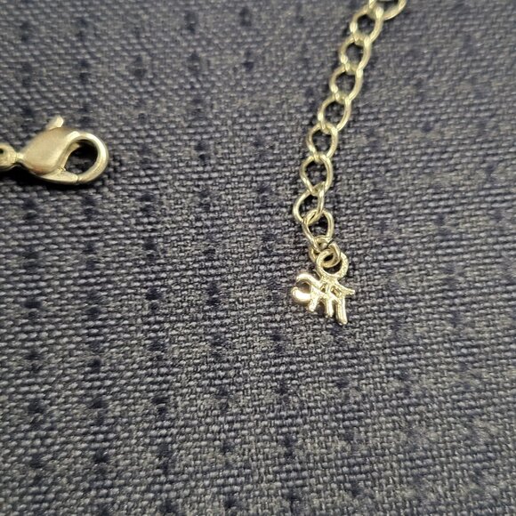 exclusive Silver Butler V Pearl Necklace - Picture 4 of 8